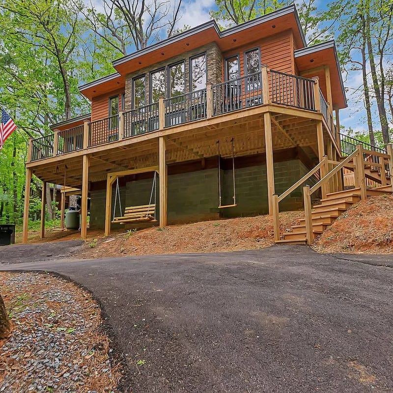 Bearfoot Hideaway